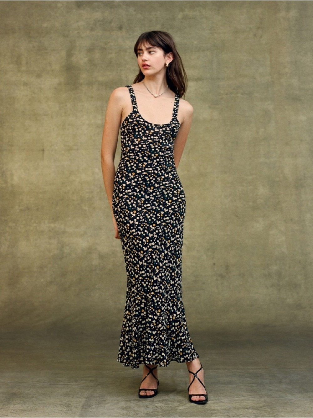 NWT Realisation Allegra dress in Milky Way